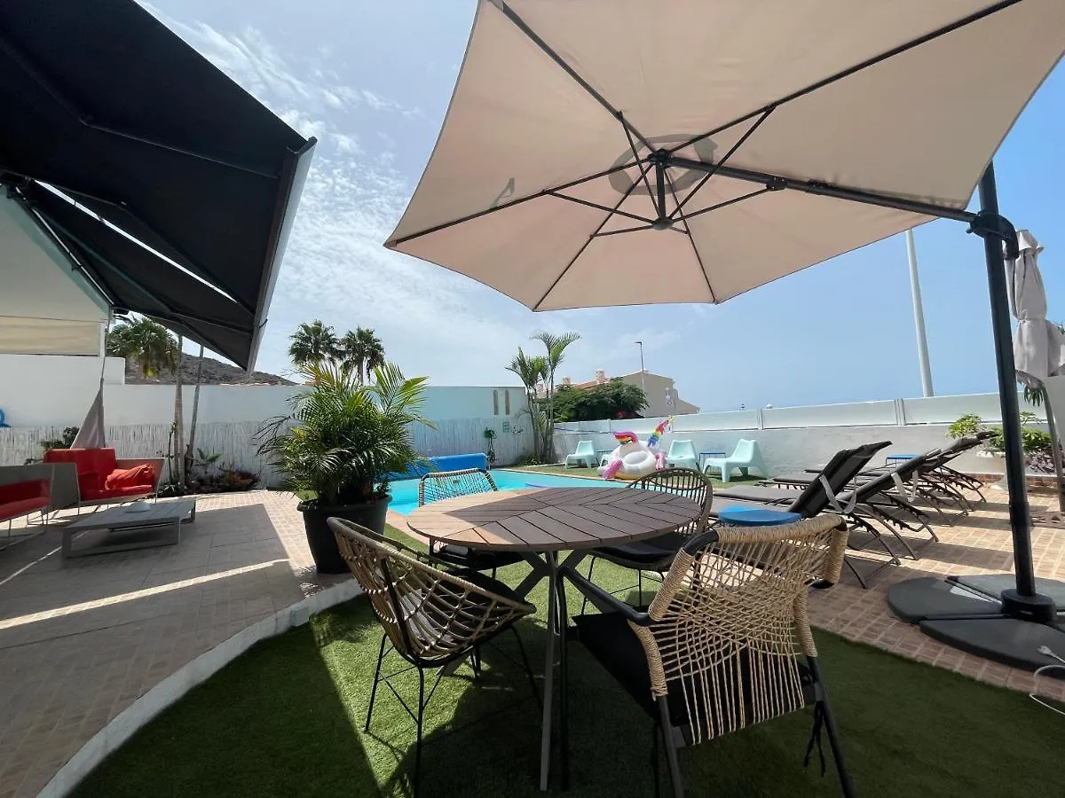 Bungalow Type Apartment With Private Pool Costa Adeje  Španělsko