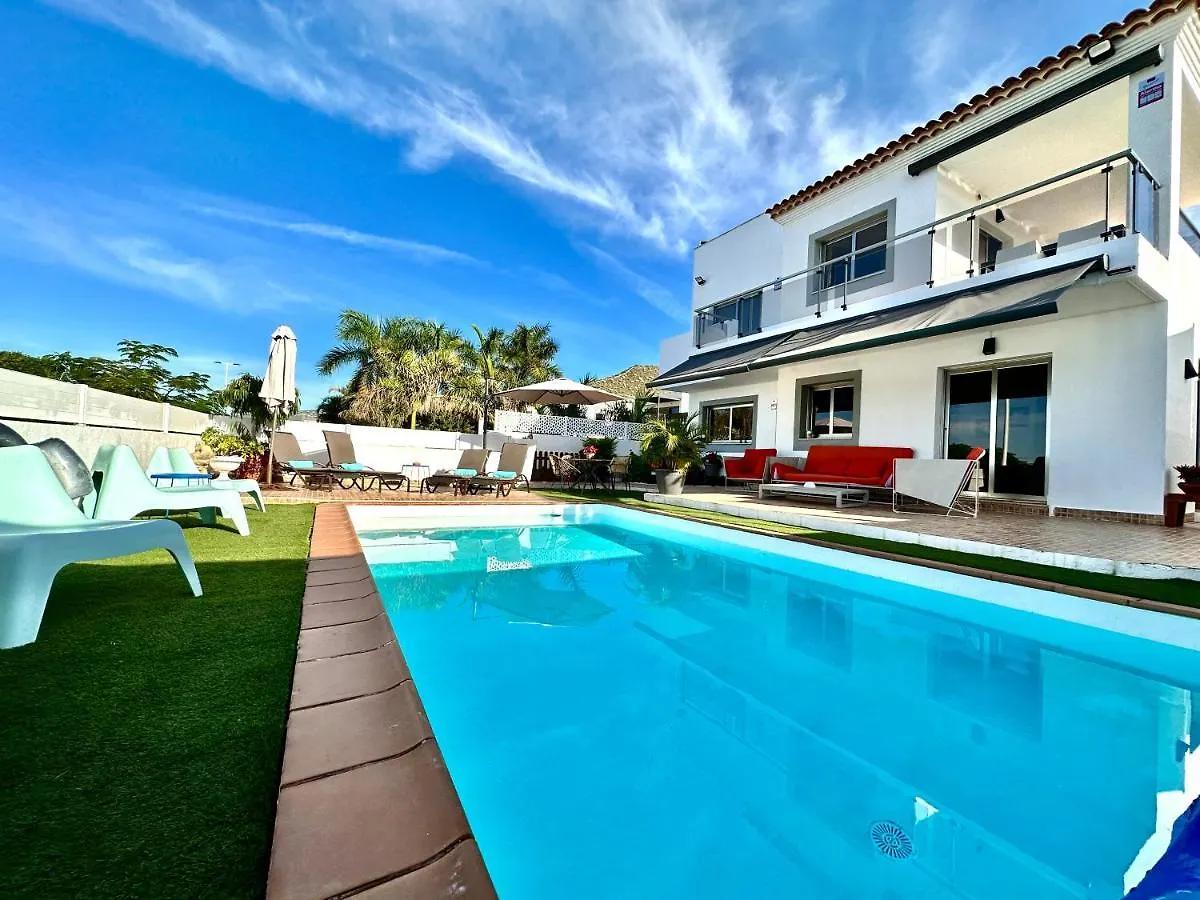 Bungalow Type Apartment With Private Pool Costa Adeje  España